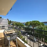Hotel De La Darse 3*