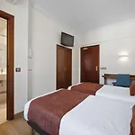 De La Darse 3*