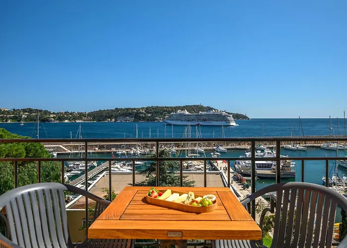 De La Darse Hotel 3*