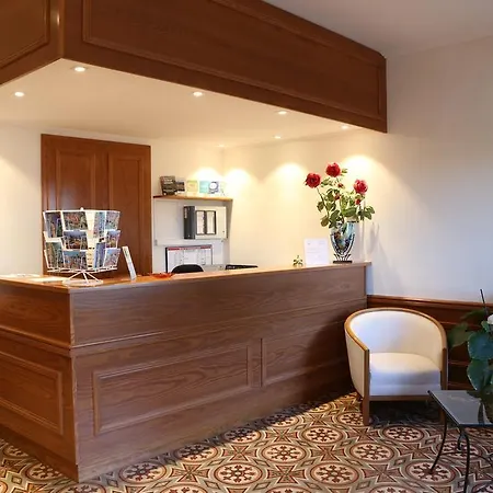 De La Darse Hotel
